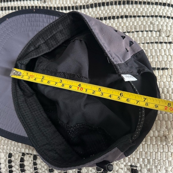 Hat - Picture 11 of 12